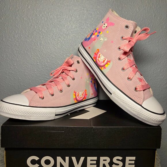 Converse Chuck Taylor All Star High GS “Playful Llama” - Size: 6 (Juniors) - Picture 3 of 12